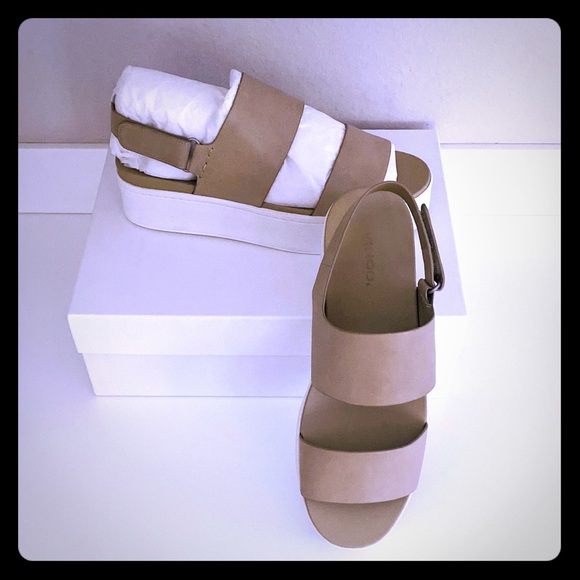 vince westport platform sandal